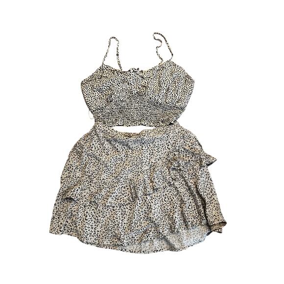 GOA BEACHWEAR BY JAPNA Crop Bandeau Top Sz (L)/ JAPNA Ruffled Mini Skirt (S) - Picture 1 of 7